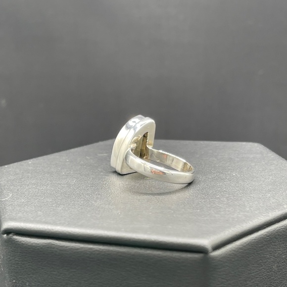 Natural Labordorite Fancy Cut Sterling Silver Ring (Size 8) - Picture 8 of 10